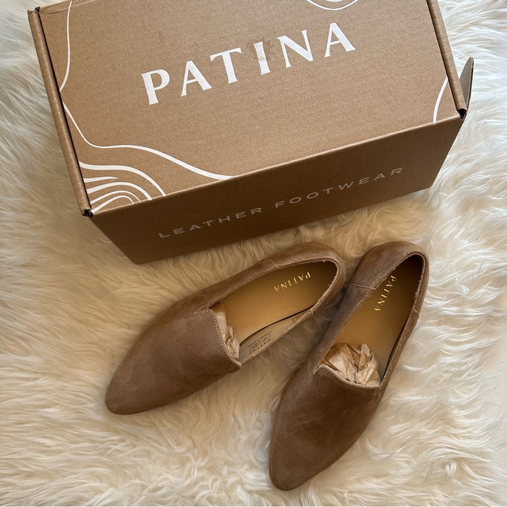 NEW Patina Pointed Flat in Taupe - Size 9